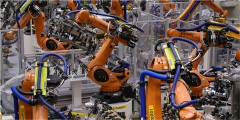 工业机器人巨头的联姻 美的收购库卡，是战略远见还是沉重负担？